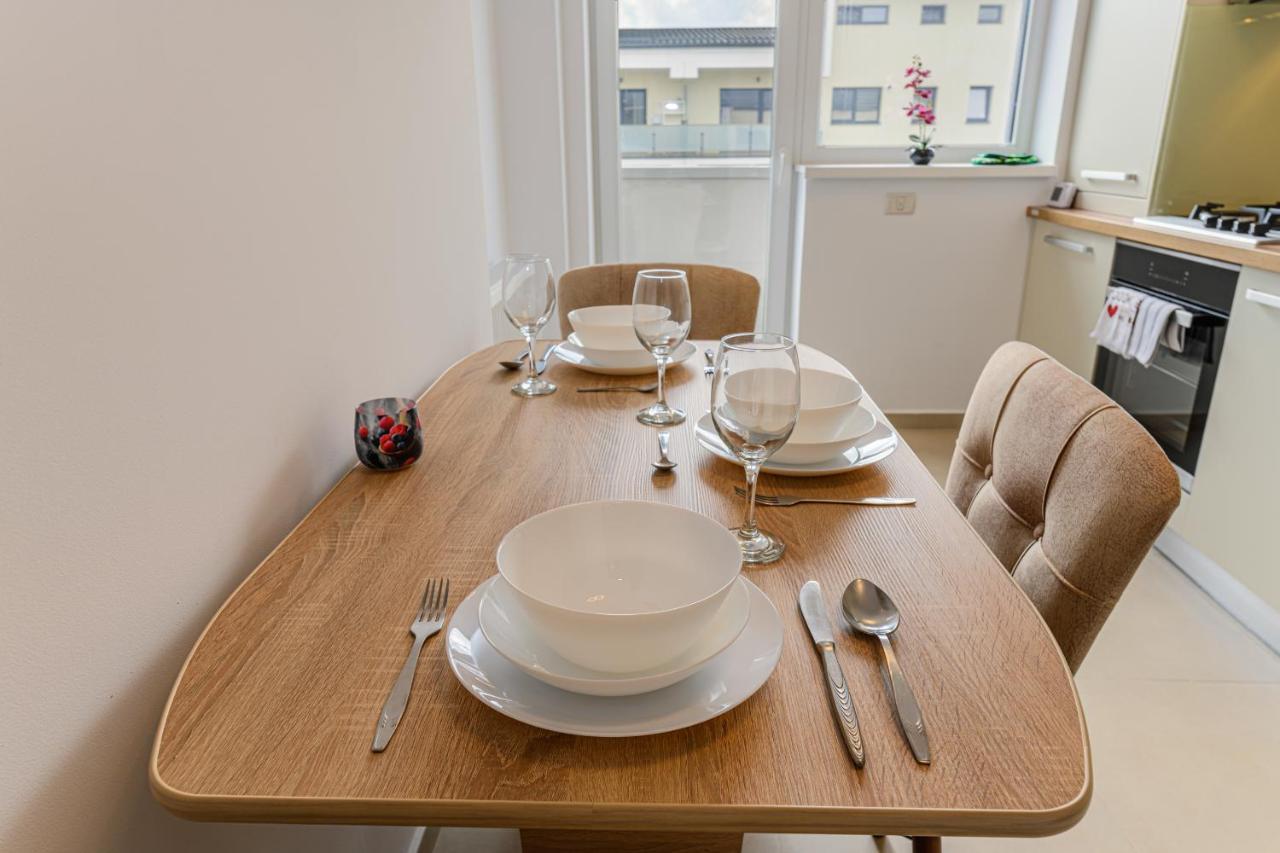 Zen Apartments Braşov Extérieur photo